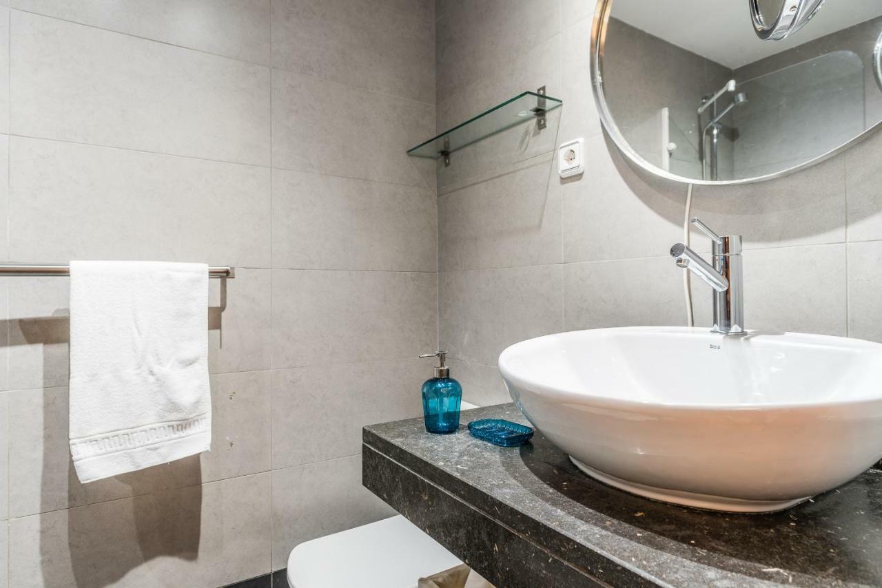 Waou Gran Via I - Alquiler Corta Duracion Apartment Madrid Exterior photo