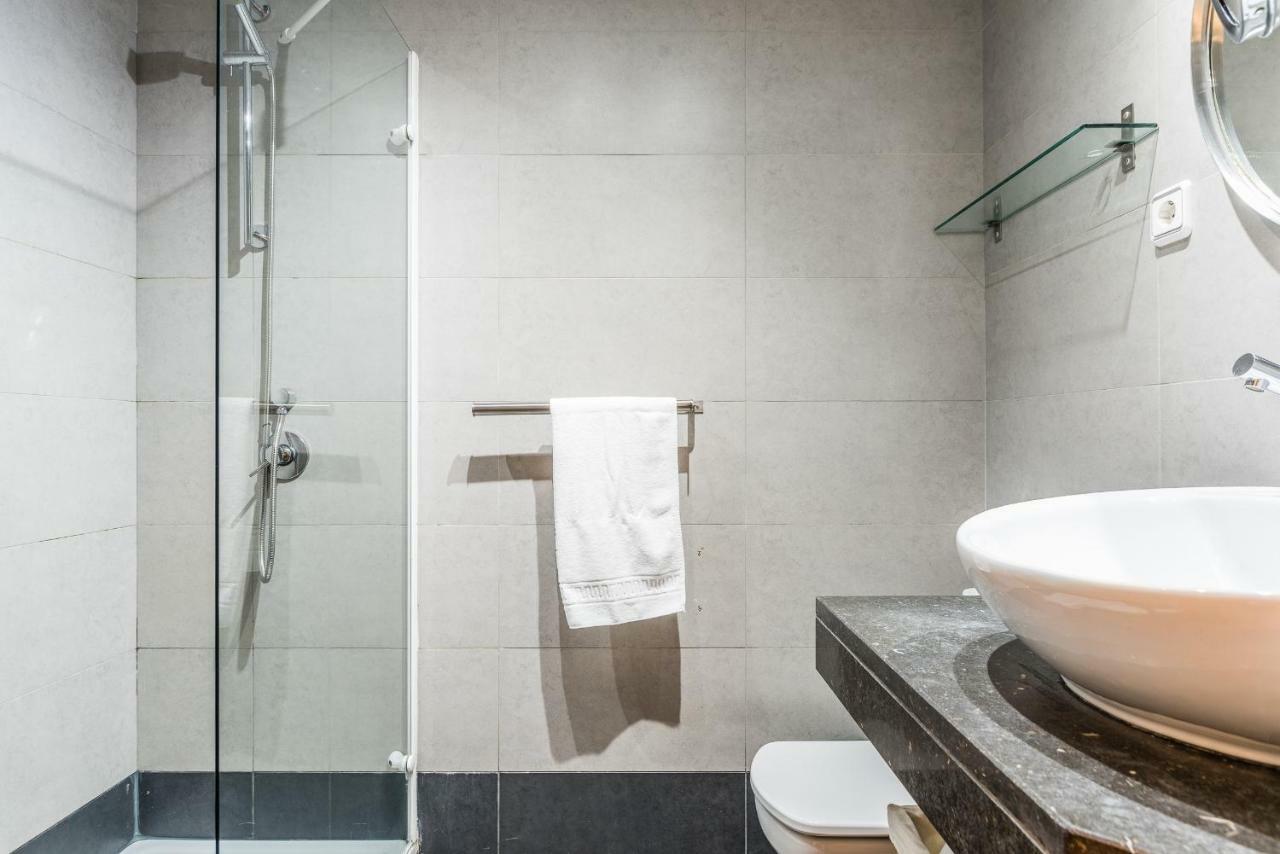 Waou Gran Via I - Alquiler Corta Duracion Apartment Madrid Exterior photo